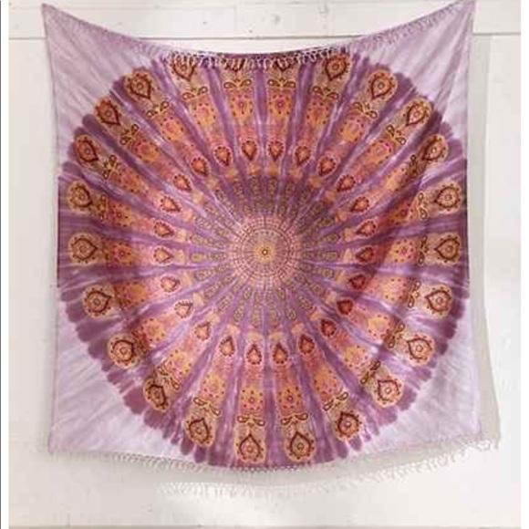ISO THIS DAYA URBAN OUTFITTERS TAPESTRY - Picture 2 of 4